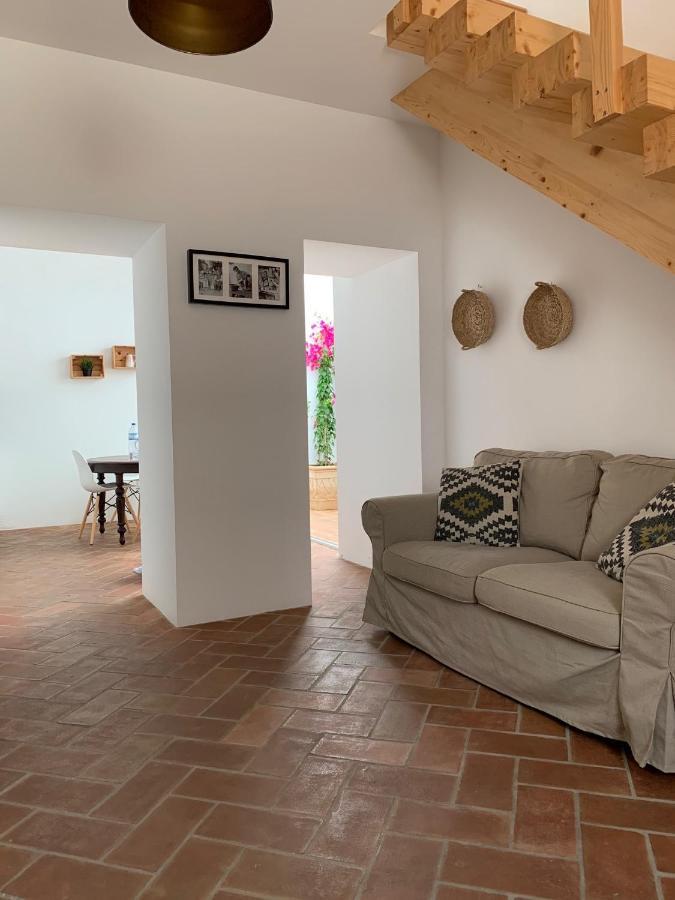 Stylish Townhouse With Gallery In The Heart Of Tavira For Two Тавира Екстериор снимка