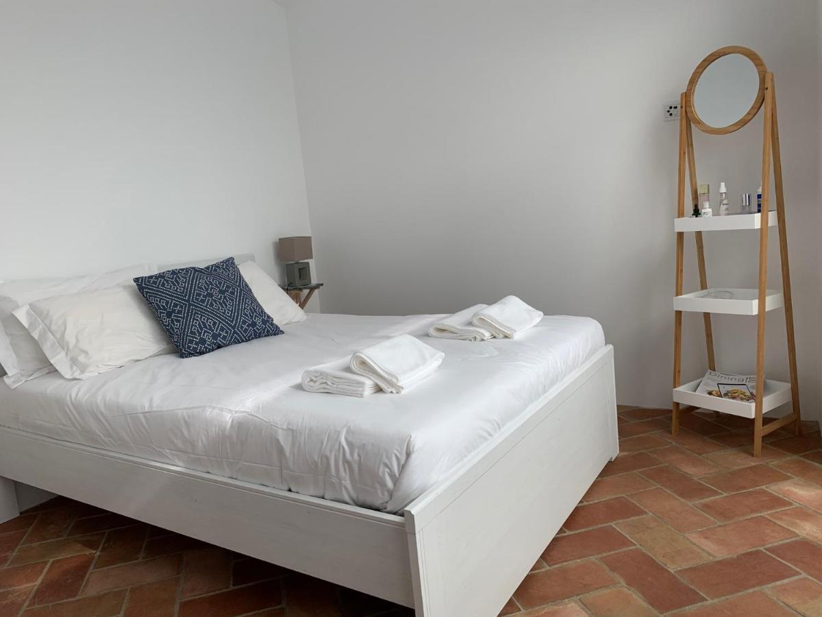Stylish Townhouse With Gallery In The Heart Of Tavira For Two Тавира Екстериор снимка